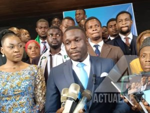 Undi mukandida utavuga rumwe n'ubutegetsi yikuye mu matora ashyigikira Katumbi