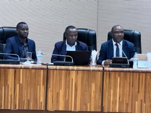 Leta yahannye abakozi bayo 120 kubera kudakemura ibibazo by'abaturage