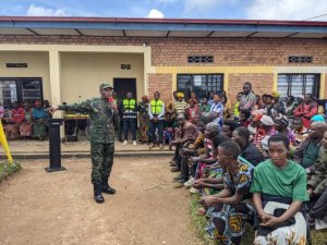 "Mutuze mukore imirimo yanyu"-Abaturiye imipaka y'u Burundi bahumurijwe