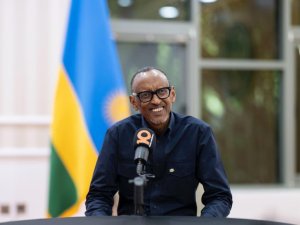 "Ntawirahira uwamusezeranyije inka yirahira uwayimuhaye"-Perezida Kagame avuga ku matora