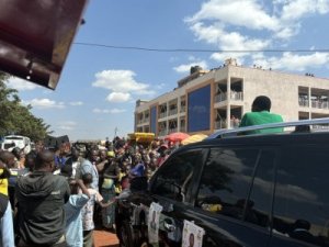 Dr Frank Habineza yijeje abanya Kirehe ko azabakemurira ikibazo cy'amazi nibamutora