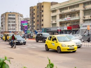 Kinshasa: Abashoferi ba Tagisi bahagaritse akazi barigaragambya abaturage babatiza umurindi