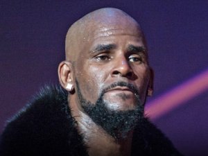 R. Kelly arenda kwicirwa muri gereza