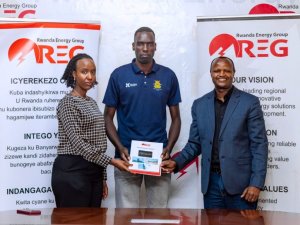 Volleyball: REG yaguze Umunyakenya wabaye MVP muri Shampiyona y'iwabo