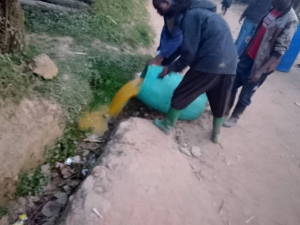 Rutsiro: Polisi yamennye litiro 3000 z'inzoga zitujuje ubuziranenge