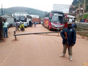 Indangamuntu zarengeje igihe zabereye imbogamizi Abanya-Uganda bashaka kujya mu Rwanda