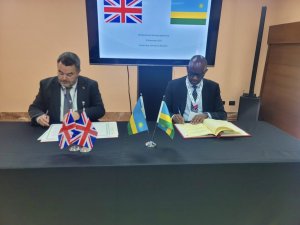 U Rwanda rwagiranye n'u Bwongereza na Panama amasezerano y'ubufatanye mu by'indege