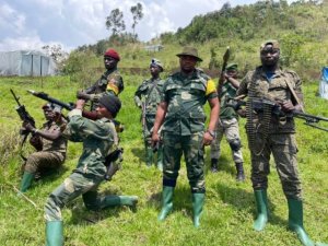 Wazalendo na FARDC bakoresheje intwaro zikomeye “barwanira ibiryo”