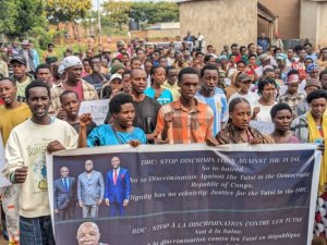 Impunzi z'Abanye-Congo ziba mu Rwanda zigaragambije kubera amagambo ya Gen Maj Ekenge