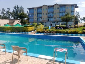 Abayobozi ba hoteli iherutse gupfiramo umuntu bafunguwe