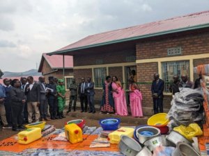 Rutsiro: Abasenyewe n'ibiza bahawe inzu