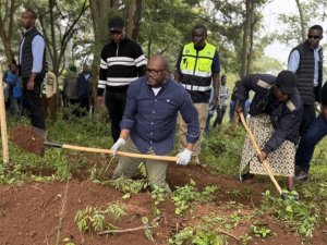 Kigali: Minisitiri w'Intebe Dr Nsengiyumva yifatanyije n'abaturage mu muganda rusange 