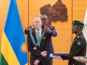  Perezida Kagame yavuze ku rupfu rwa Dr Paul Farmer washinze Kaminuza ya Butaro 