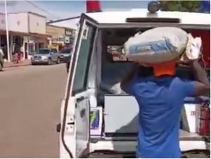 Umubikira Nyiraminani Bellancilla wapakije sima muri Ambulance yafunzwe