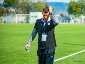 Icyo APR FC yasubije abavuga ko iri inyuma y'ihindurwa ry'amasaha y'umukino wayo na Rayon Sports