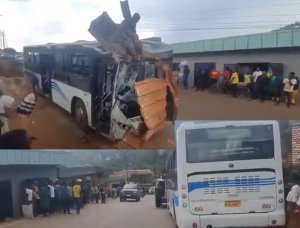 Gasabo: Bisi itwara abagenzi yakoze impanuka abantu 4 barakomereka