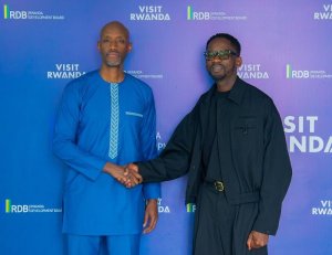 Mr Eazi mu biganiro by'imikoranire na RDB