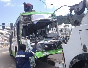 Bus itwara abagenzi yakoreye impanuka muri Gare i Nyabugogo