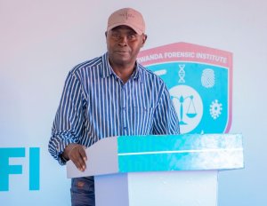 Mu Rwanda hagiye gutangira gupimwa DNA z'umwana ukiri mu nda