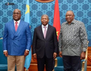 Uhuru Kenyatta yiyemeje guhuza RDC na M23