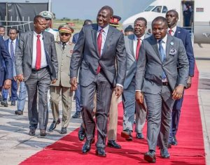 Irahira rya Félix Tshisekedi ryitabiriwe bitigeze bibaho mbere [Abaperezida bamushyigikiye]