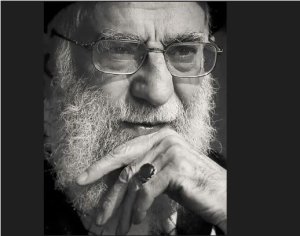 Ubuzima Bw'Umuyobozi W'Ikirenga Wa Iran Buri Mu Kaga, harakekwa kurogwa