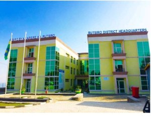 Rutsiro : Abakozi 5 ba Karere bafunzwe bazira kwiba imfashanyo y'abibasiwe n'ibiza 