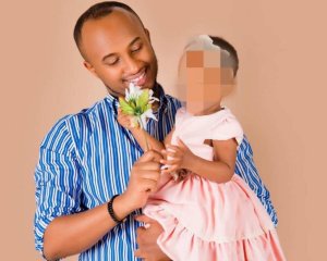 Cyusa yerekanye umwana yabyaye mu gihe yari mu rukundo na Jeanine Noach