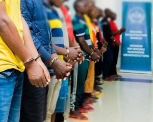 RIB yerekanye 45 bari barajujubije abantu babiba kuri Mobile Money