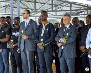 Abakora mu ruganda rwa SKOL bibutse ku nshuro ya 31 Jenoside yakorewe abatutsi