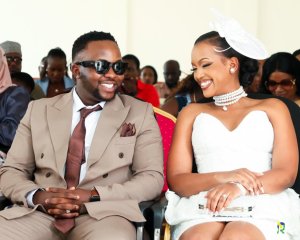 Umunyamakuru Tessy n'umuraperi Shizzo basezeranye imbere y'amategeko – AMAFOTO