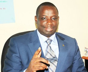 Ubushinjacyaha bwagaragaje uko ibihugu by'amahanga byanze gufata abakoze jenoside