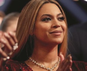 Beyonce yashimiye abigaragambya muri US abasaba kuzashishoza mu matora