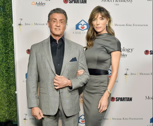 Sylvester Stallone [Rambo] yiyunze n'umugore we nyuma y'ukwezi basabye gatanya