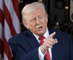 Trump yashimangiye inyota afitiye Greenland