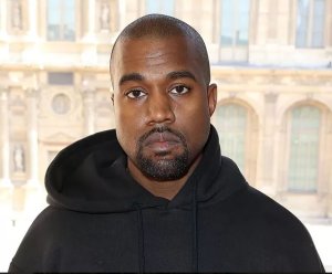 Kanye West yongeye gutungurana ubwo yavugaga ko akunda Adolf Hitler n'aba-Nazi