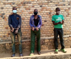 RIB yataye muri yombi abagabo 3 bakekwaho kwica umwana w'imyaka 17 I Nyanza