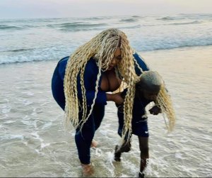 Grand P yagaragaye ari kurya ubuzima n'umukunzi we byavugwaga ko batandukanye [AMAFOTO]