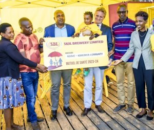 Abatuye mu Nzove bararirimba SKOL yabakijije kurembera mu rugo