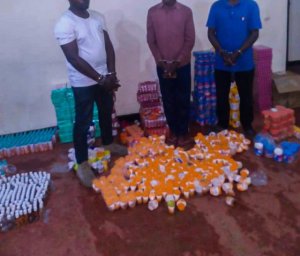 Gasabo: Polisi yafatanye abagabo amacupa arenga 4000 ya Mukorogo