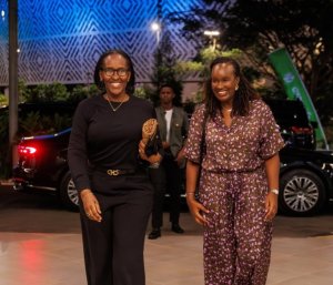 Davido yashimiye Madamu Jeannette Kagame witabiriye igitaramo cye