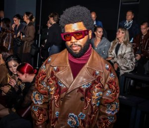 Khalid yatunguranye avuga ko aryamana n'abagabo bagenzi be