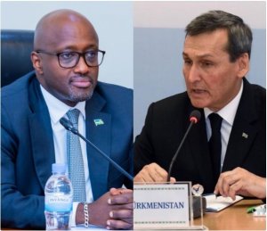 Minisitiri Nduhungirehe yaganiriye na mugenzi we wa Turkmenistan