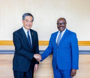 Minisitiri w'Intebe Dr. Nsengiyumva yaganiriye n'Umuyobozi wa GX Foundation ku byateza imbere ubuvuzi