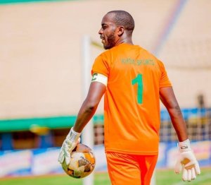 Kimenyi Yves yahishuye ikintu kibi giheruka kumubaho ashimira umuryango we n'ubuyubozi bwa Kiyovu Sports 