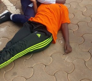 Nyarugenge: Ba banyeshuri b'abakobwa baheruka kugaragara bikubita hasi , hamenyekanye icyabiteye 