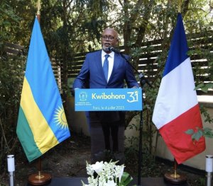 Abanyarwanda baba mu Bufaransa bizihije umunsi wo Kwibohora