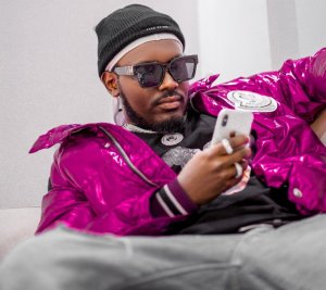 Mr Kagame yavuze k'urubyiruko ruterera agati mu ryinyo muriki gihe cyi cyunamo