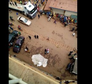 Nyabugogo: Undi mugabo yiyahuriye kuri Etaje yo ku Nkundamahoro