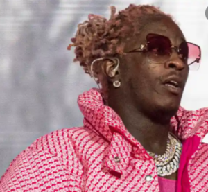 Umuraperi ukomeye muri Amerika afunzwe azira gushinga agatsiko k'abajura bashikuza k'umuhanda